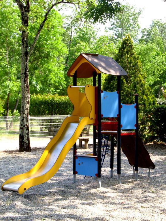 Camping La Digue Chauzon Exterior photo