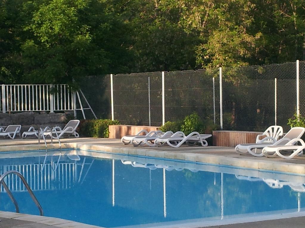 Camping La Digue Chauzon Exterior photo